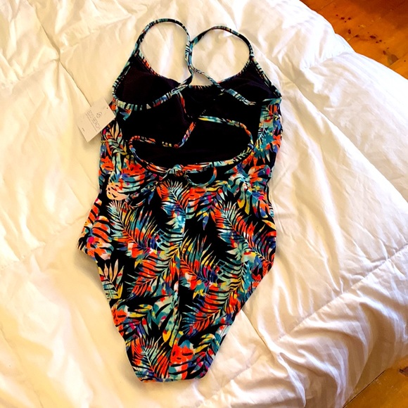 New ECO BEACH Swimsuit Size Large - Picture 2 of 6